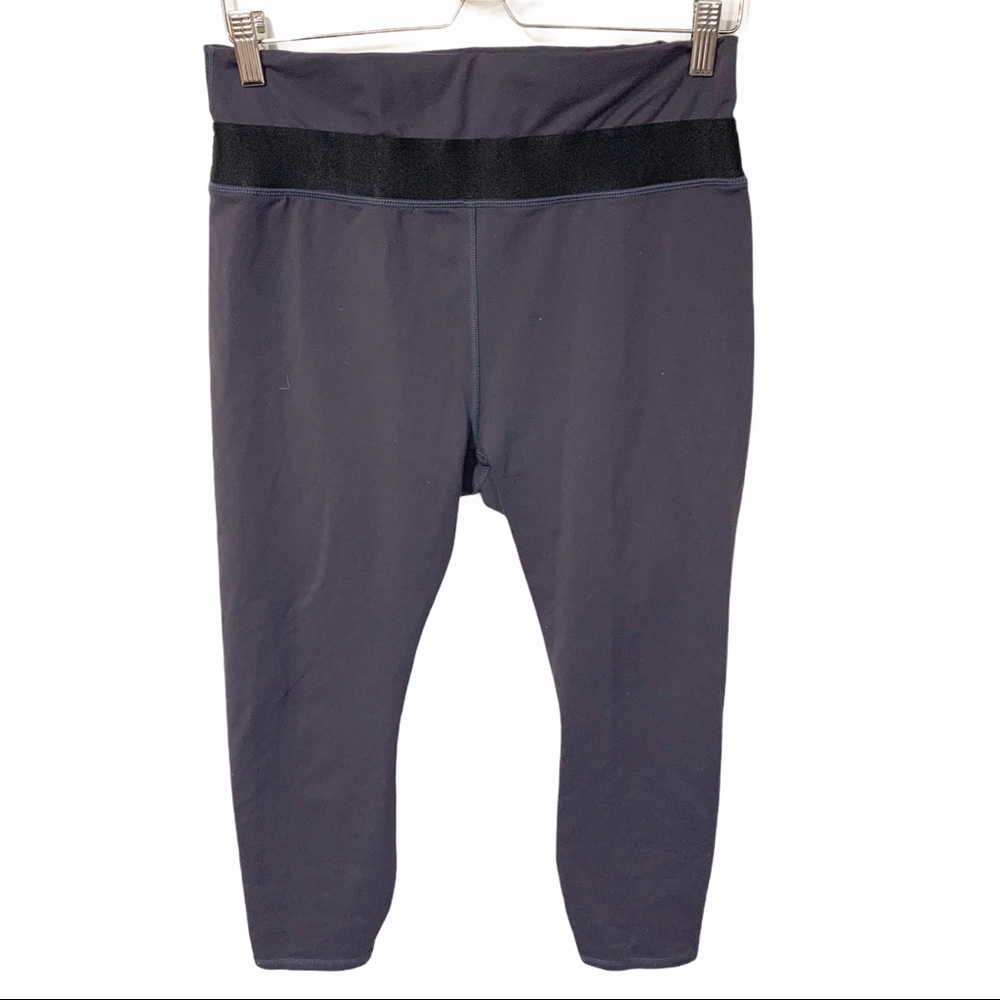 Fabletics Large Grey High Rise Thick Band Crop Athletic Leggings
